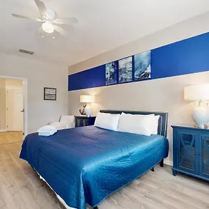 Holiday home Coastal Breeze